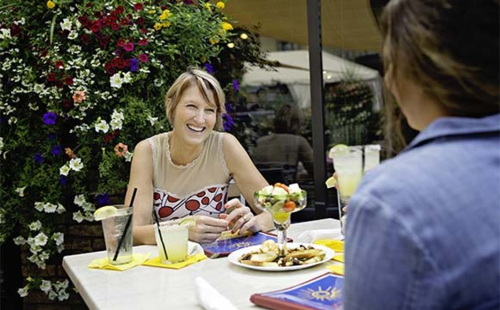 Del Sol Patio dining.